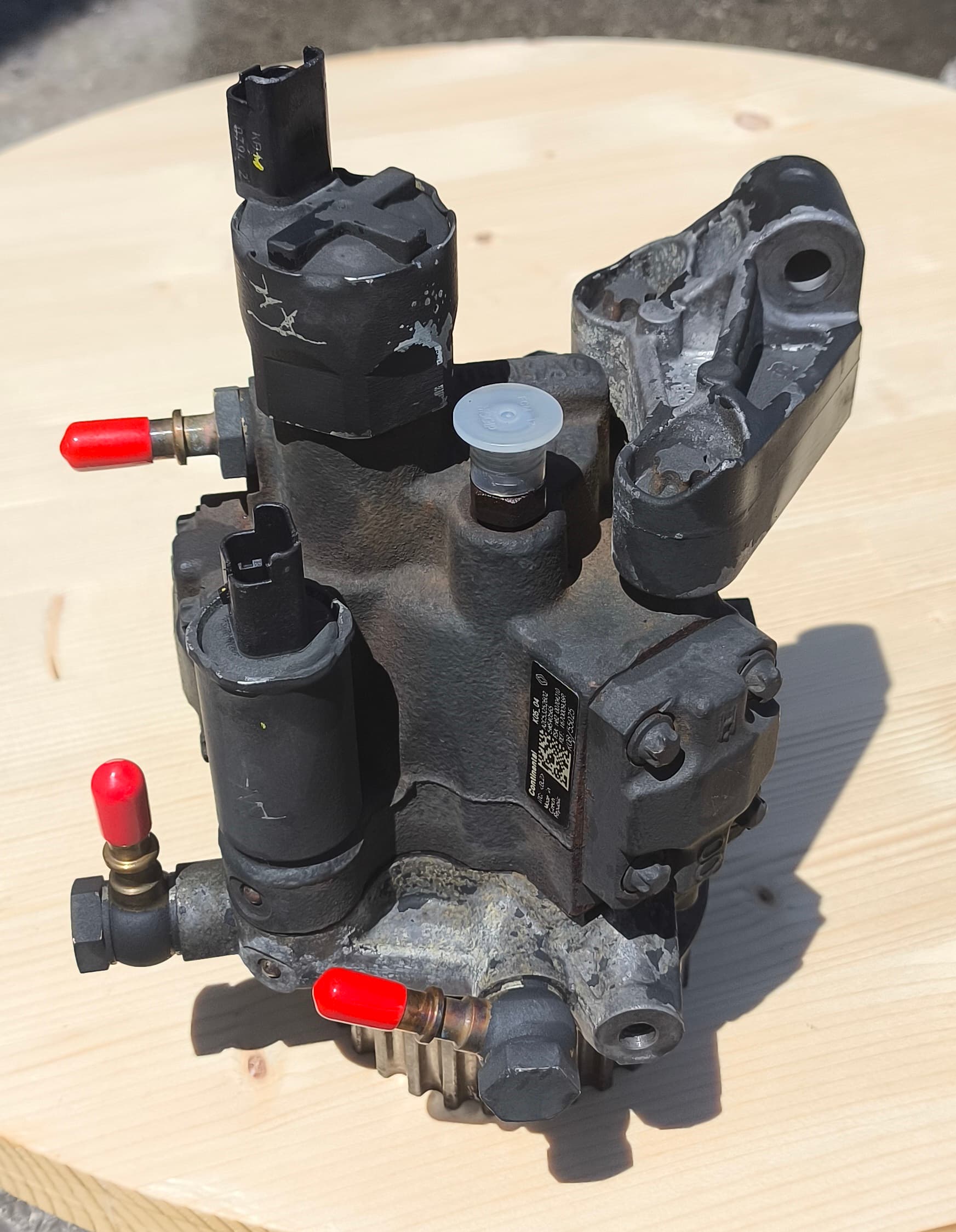 High-pressure fuel pump (TNVD) with pulley 1.5 dCi thumbnail 11